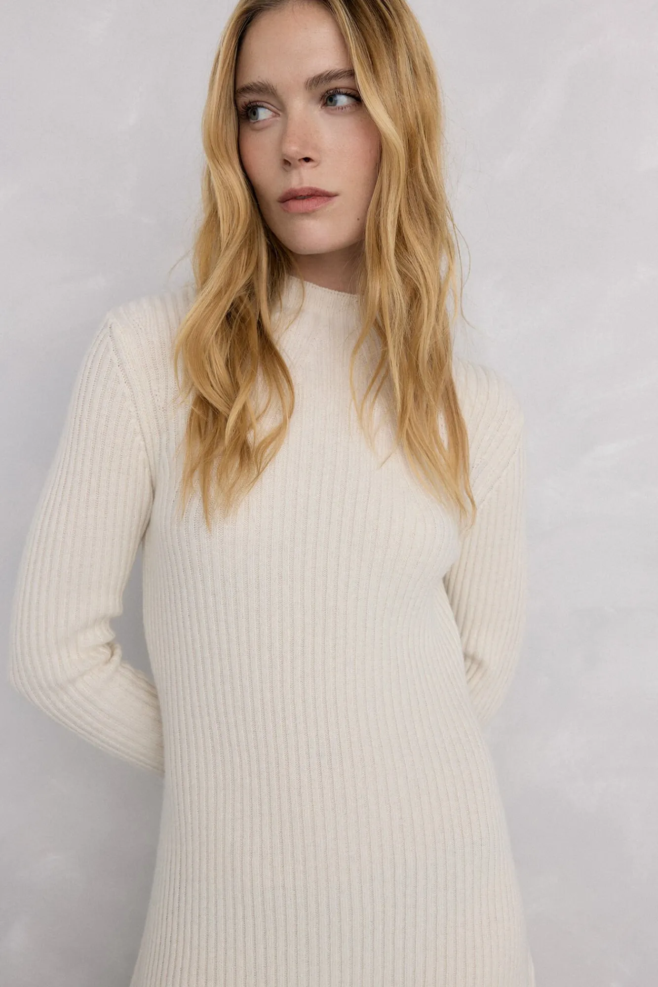 Mujer Pedro del Hierro Vestidos>Vestido de punto bajo desagujado