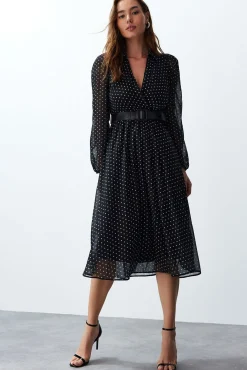 Mujer Trendyol Vestidos><noscript><img width=