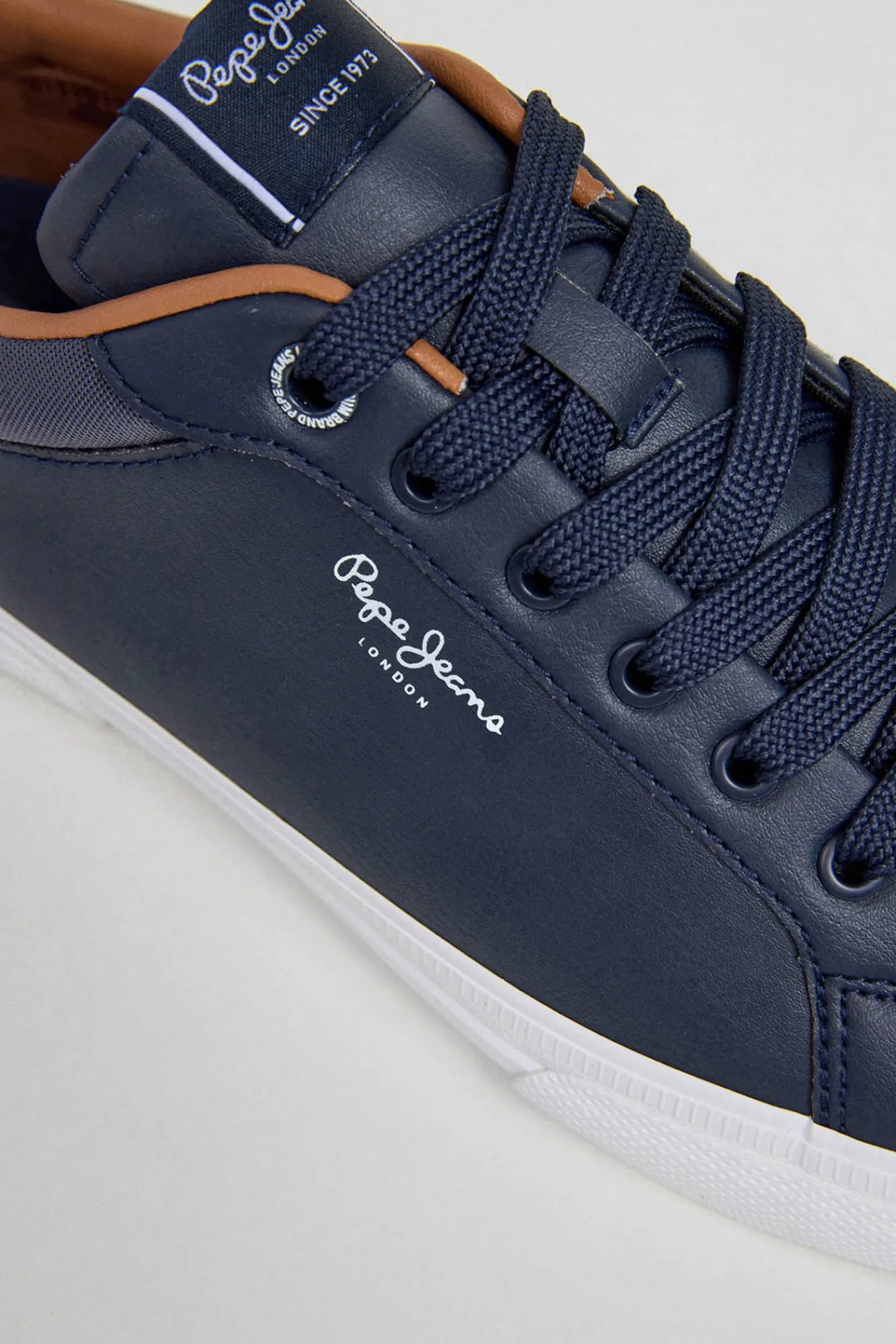 Hombre Pepe Jeans Zapatillas>Zapatillas Clásicas Con Detalles En Ante